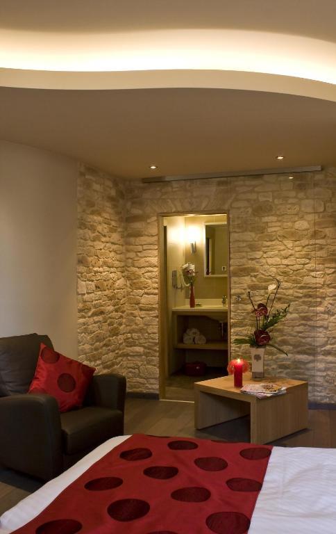 La Couronne A Wissembourg Hotel Room photo